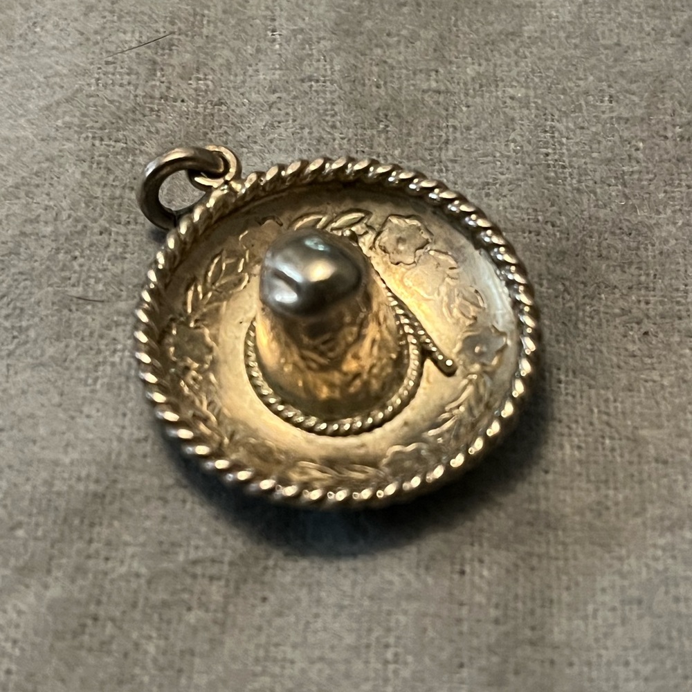 Beautiful sterling silver vintage mexican silver hat